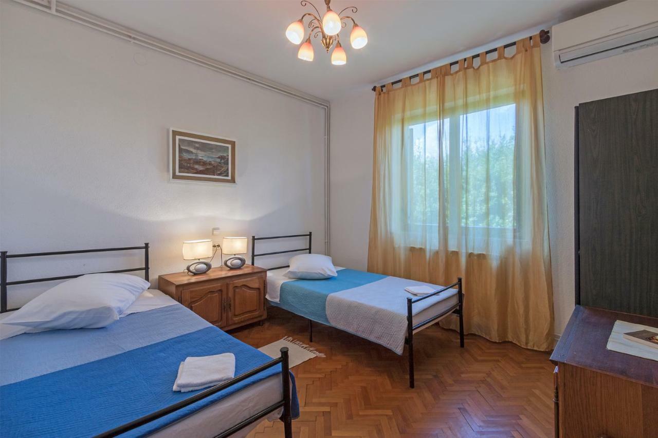 Vila Lokvanj Liznjan Bagian luar foto